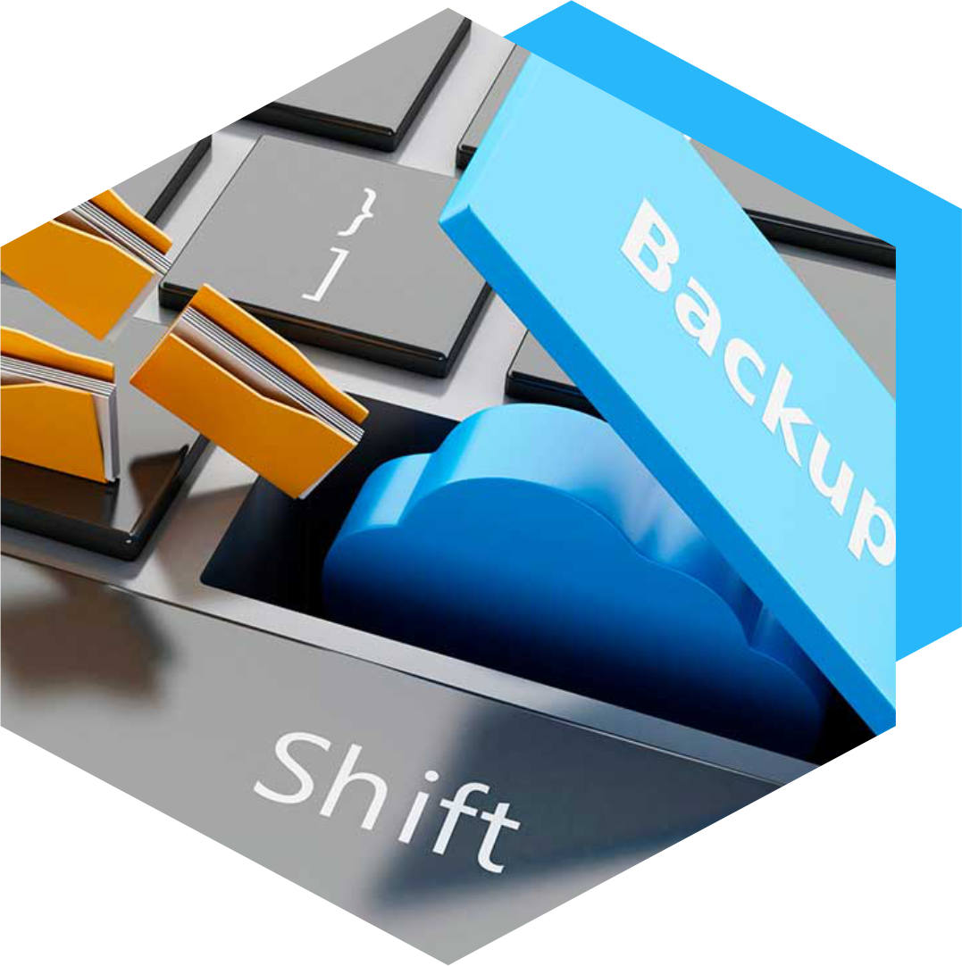 chico acomodando una camara